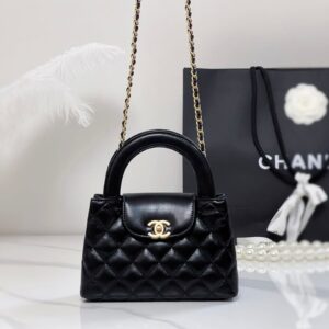 chanel شنطة