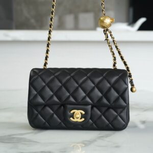 chanel شنطة