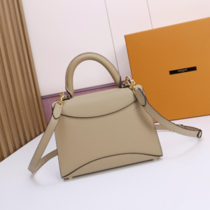 moynat شنطة