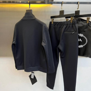 prada جاكيت