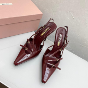 miu miu حذاء 