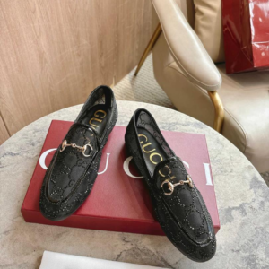 gucci حذاء 