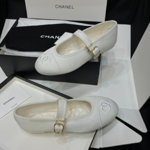 chanel حذاء 