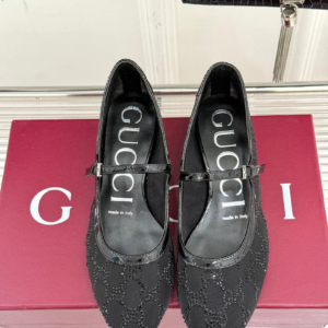 gucci حذاء 