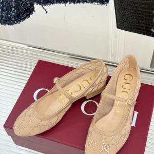 gucci حذاء 