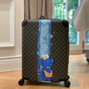 louis vuitton شنطة سفر