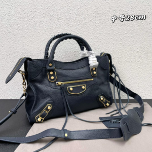 balenciaga شنطة