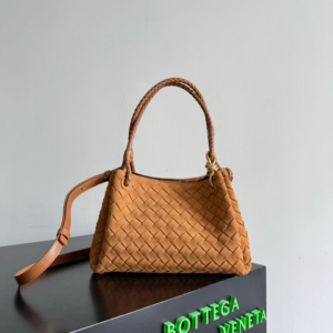 bottega veneta شنطة