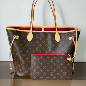 louis vuitton شنطة