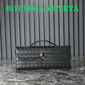bottega veneta شنطة