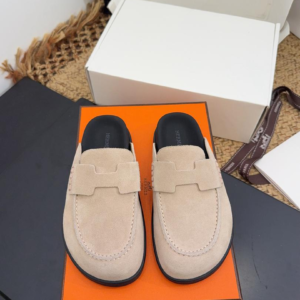 hermes سليبر رجالى