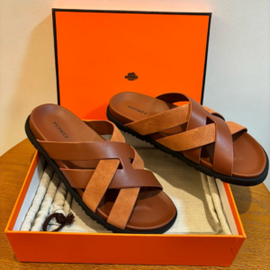hermes سليبر رجالى