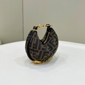 fendi شنطة