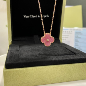 van cleef & arpels سلسلة نسائية