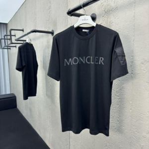 moncler تيشيرت 