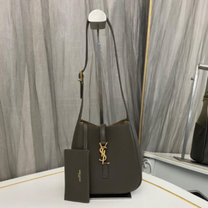 saint laurent شنطة