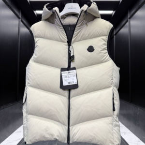 moncler جاكيت 