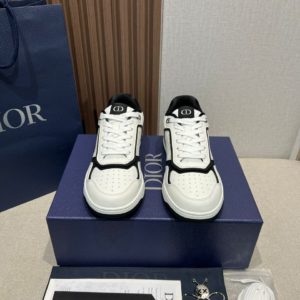 dior حذاء 