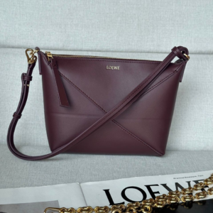 loewe شنطة