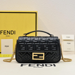 fendi شنطة نسائية