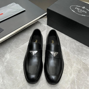 prada حذاء رجالي