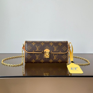 louis vuitton شنطة نسائية