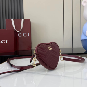 gucci شنطة نسائية