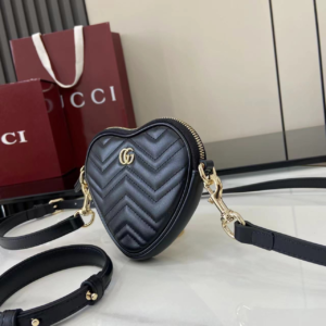 gucci شنطة نسائية