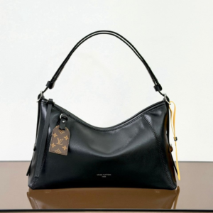 louis vuitton شنطة نسائية