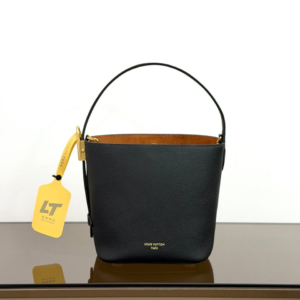 louis vuitton شنطة نسائية