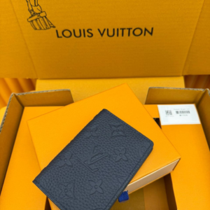 louis vuitton محفظة نسائية