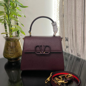 valentino شنطة نسائية