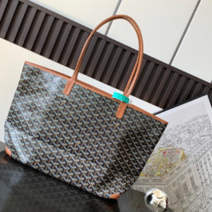 goyard شنطة نسائية