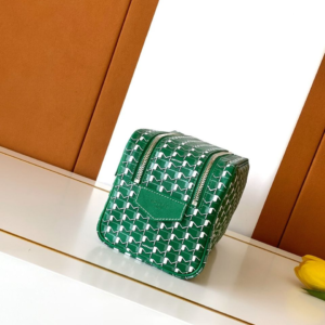 moynat شنطة نسائية