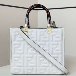 fendi شنطة نسائية