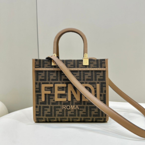 fendi شنطة نسائية