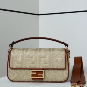 fendi شنطة نسائية