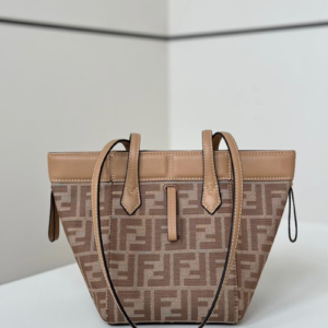 fendi شنطة نسائية