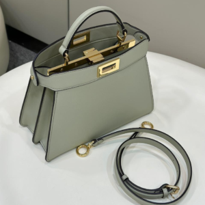 fendi شنطة نسائية