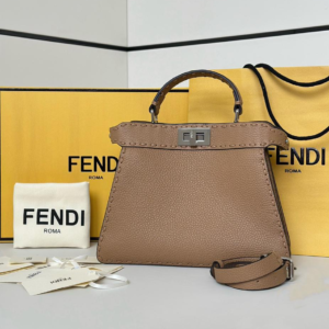 fendi شنطة نسائية