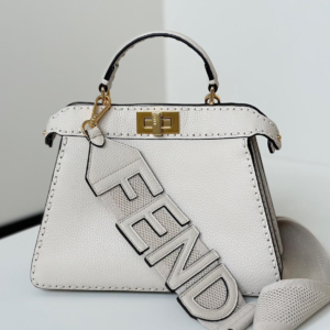 fendi شنطة نسائية