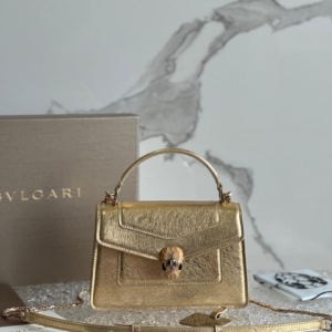 bvlgari شنطة نسائية
