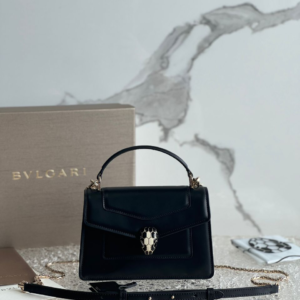 bvlgari شنطة نسائية