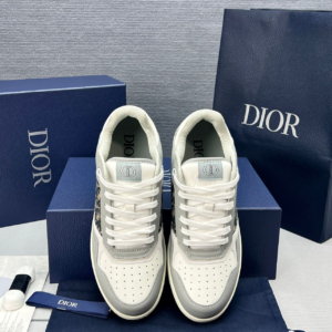 dior حذاء رجالي