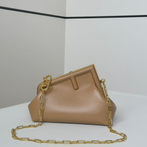 fendi شنطة نسائية