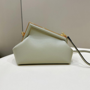 fendi شنطة نسائية