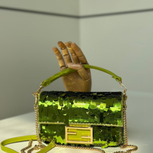 fendi شنطة نسائية