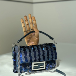 fendi شنطة نسائية