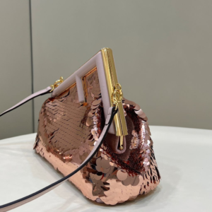 fendi شنطة نسائية