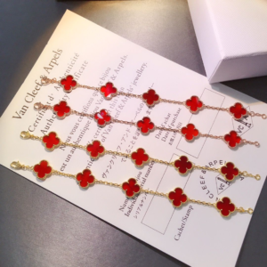 van cleef & arpels سلسلة